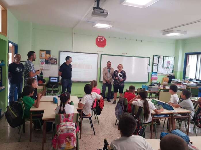 Este martes tuvo lugar la primera sesión del proyecto en el CEIP Plácido Fleitas (Foto TA)